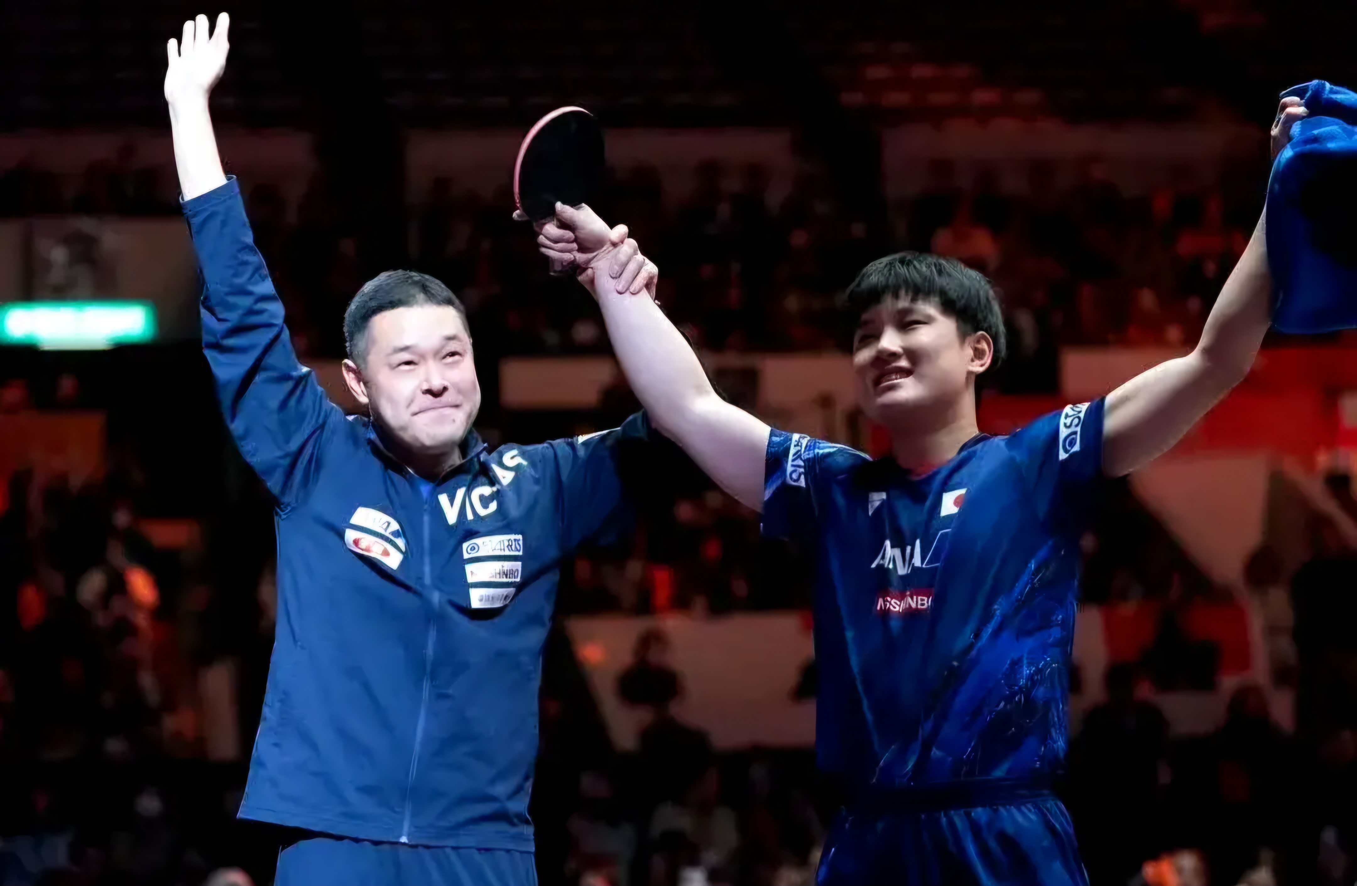 英国乒乓球队强势韩国乒乓球队，张本智和绝境逆转